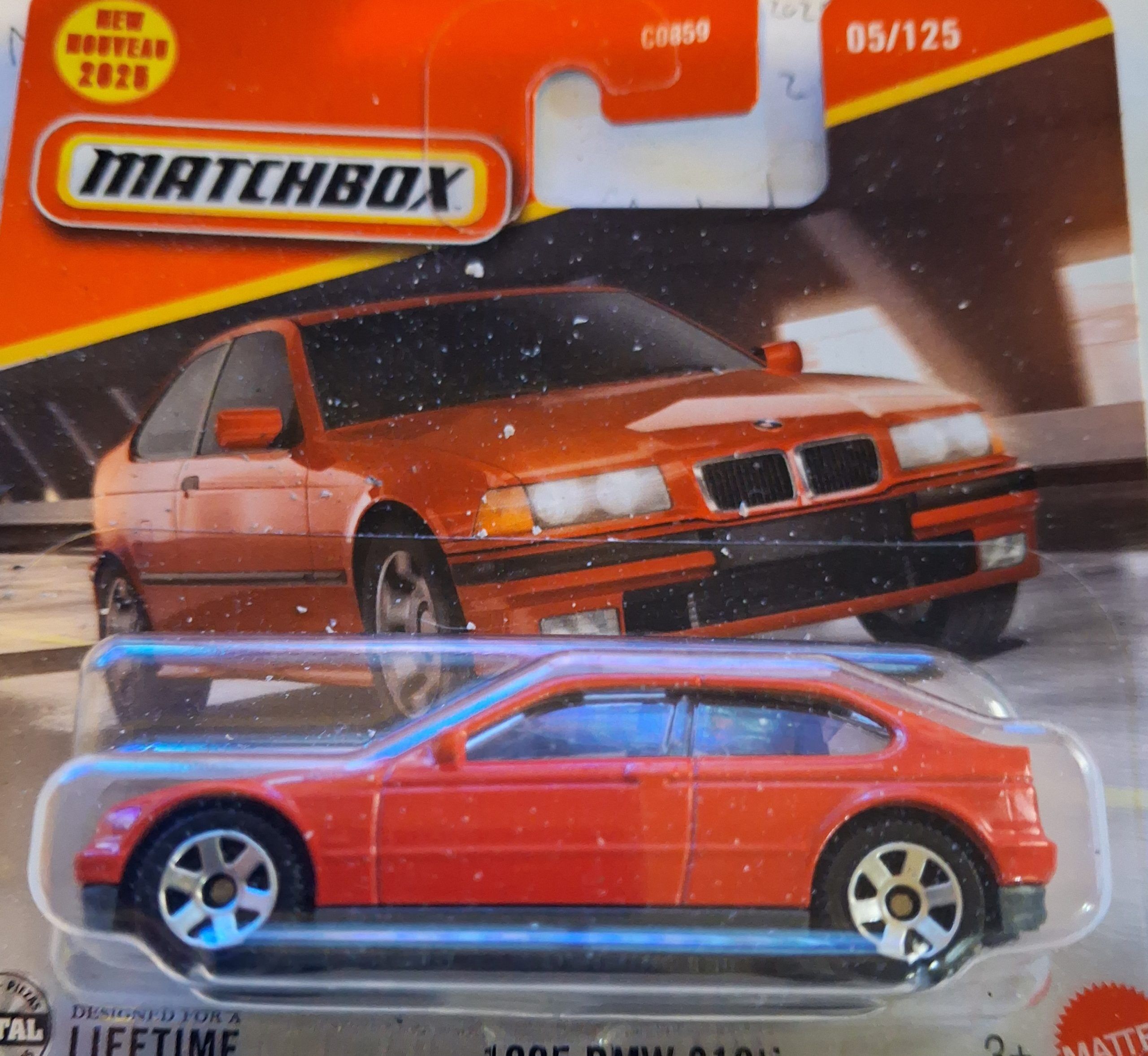 Own a piece of 1990s German automotive engineering with this Matchbox 1995 BMW 318ti. Faithfully reproduced in 1:64 scale, this die-cast hatchback features the iconic compact coupe styling, detailed BMW badging, and realistic wheels. A must-have for BMW enthusiasts and Matchbox collectors alike.