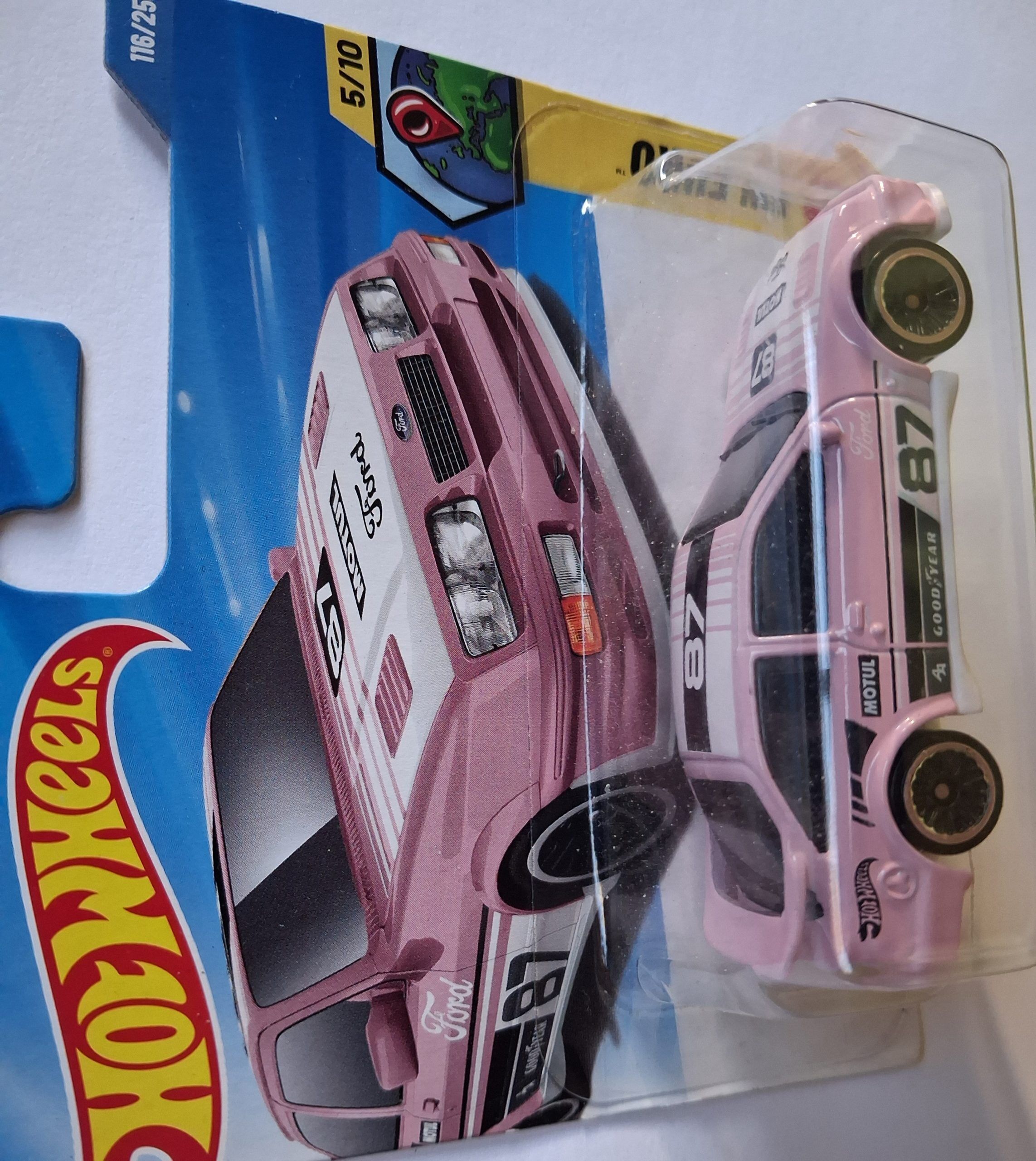 Hot Wheels 1987 Ford Sierra Cosworth Pink
